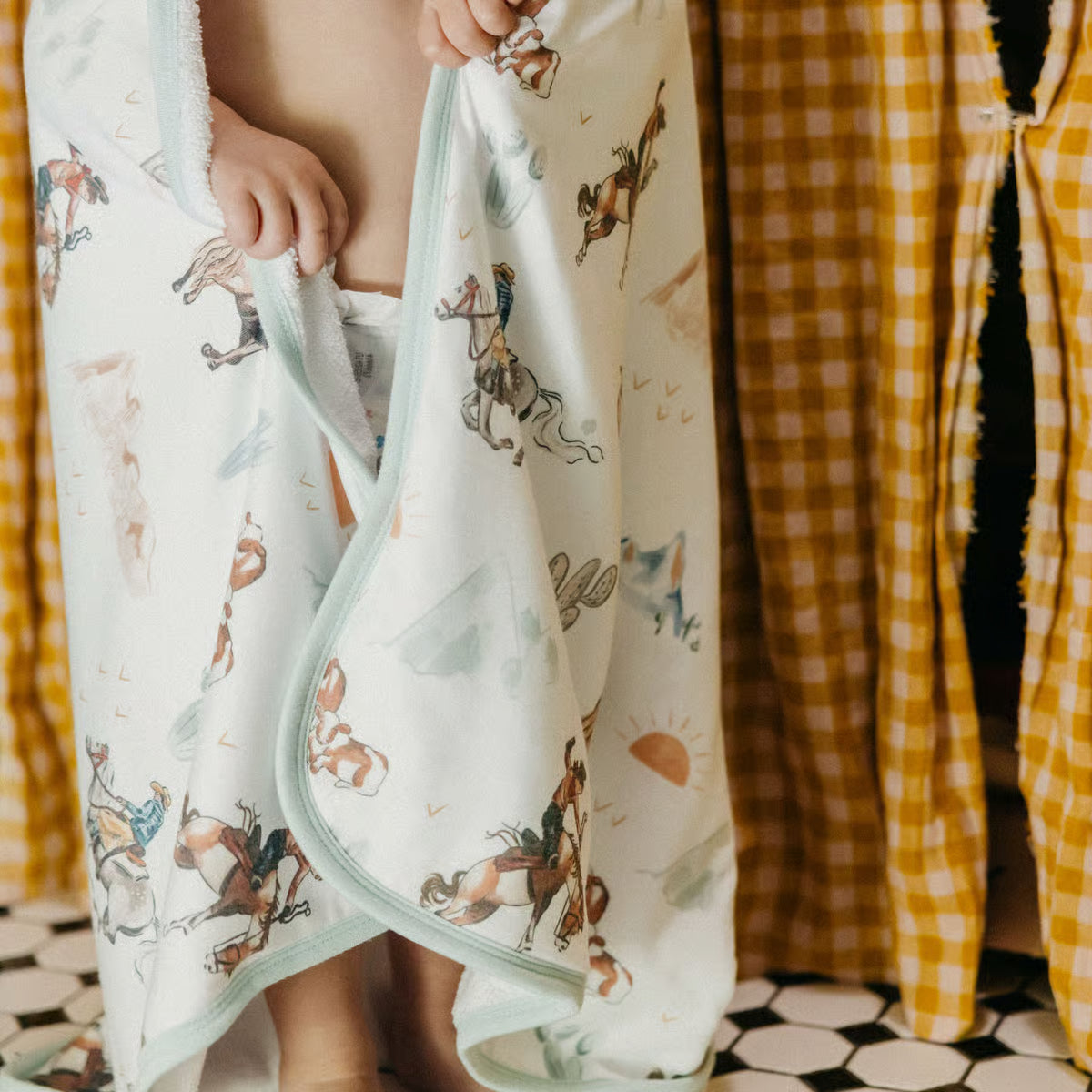 The Boone (Hooded Towel)