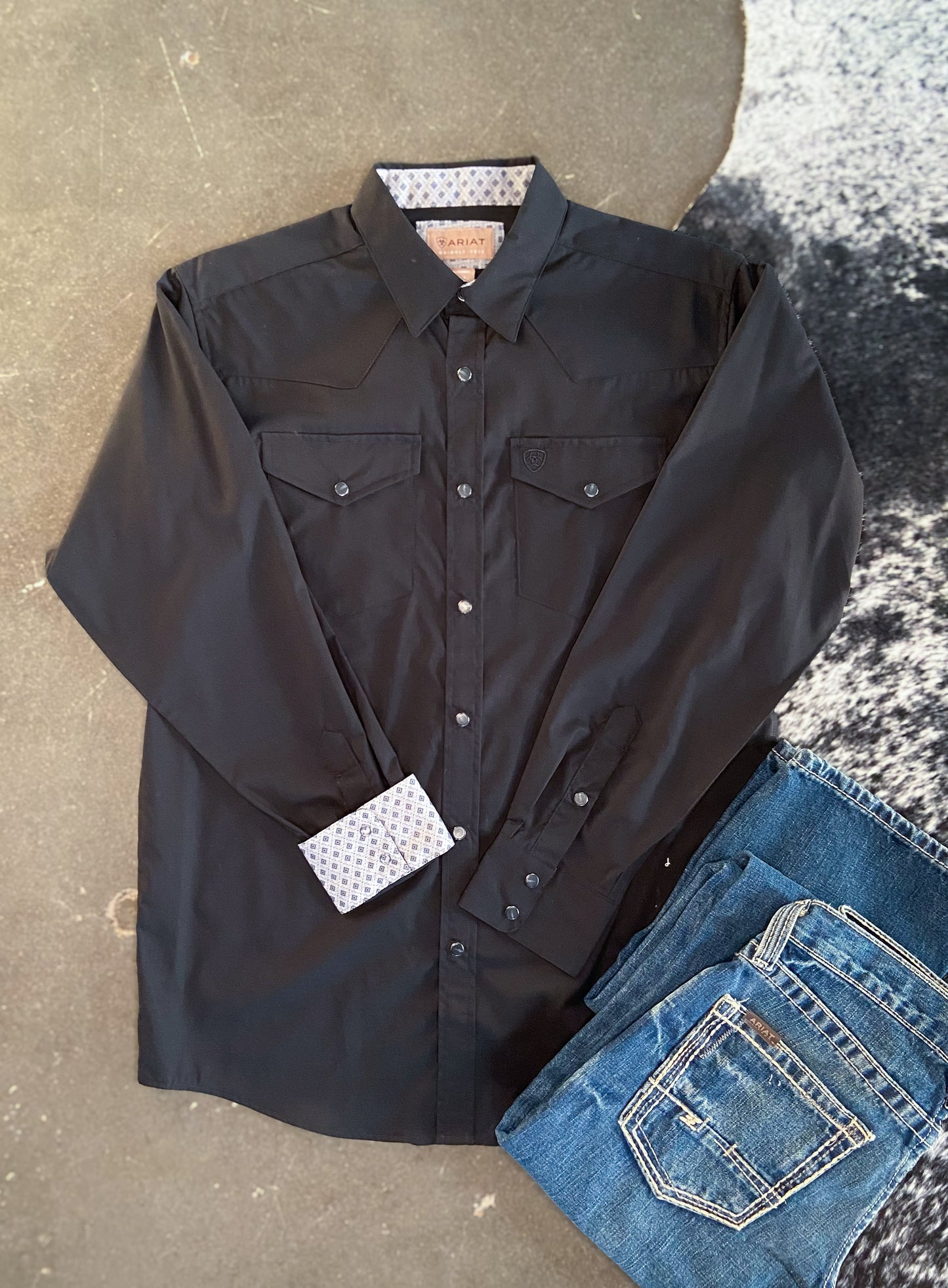 The Clint, ARIAT