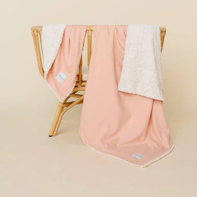 The Cozy Blanket (Ballet Pink)