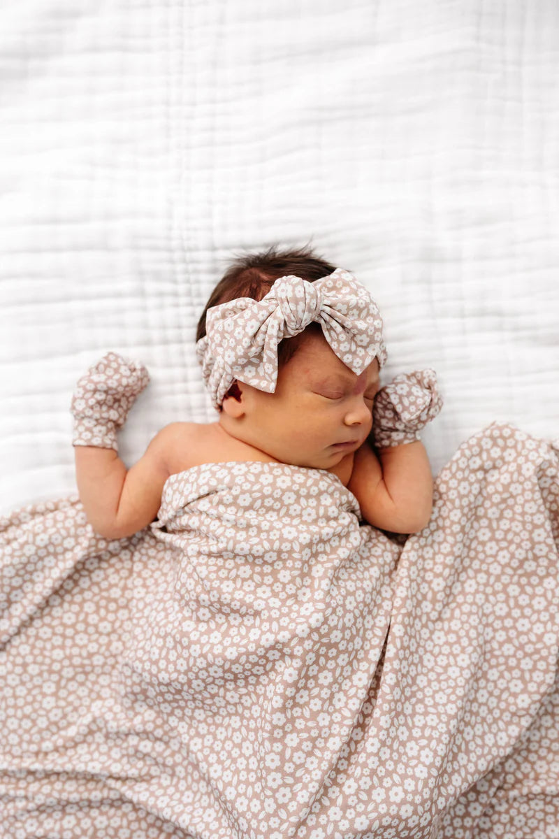 The Laynie Swaddle Blanket (Lou Lou & Co)