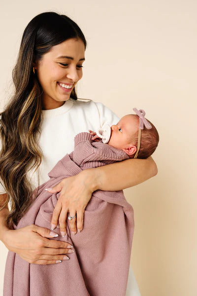 Heirloom Knit Blanket (Mauve)