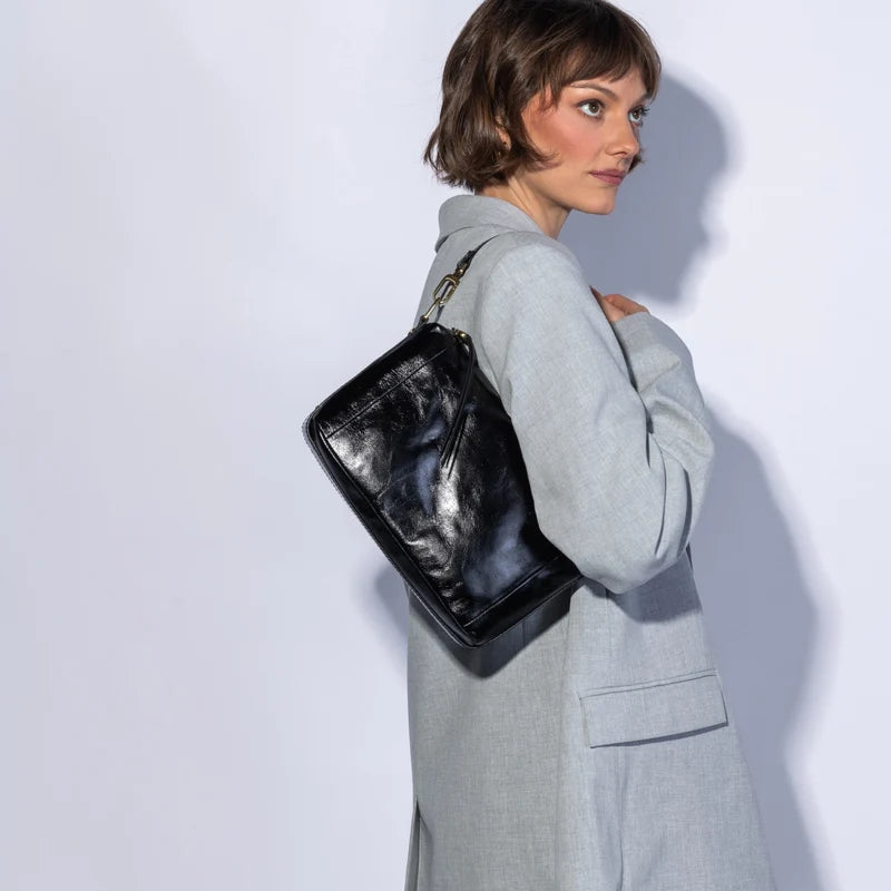 Darcy Carry-All Crossbody, HOBO (Black)