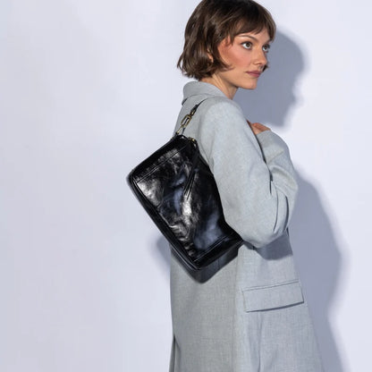 Darcy Carry-All Crossbody, HOBO (Black)