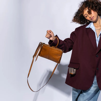 Sable Crossbody, HOBO (Truffle)