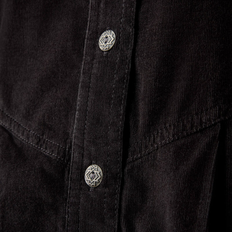 The Naeve, ARIAT