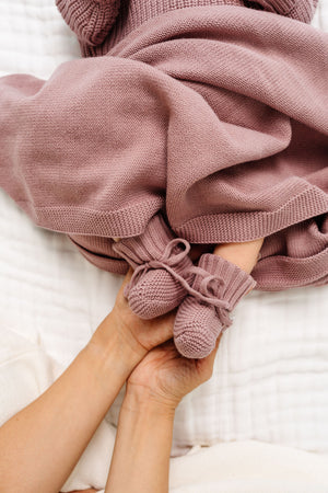 Heirloom Knit Blanket (Mauve)