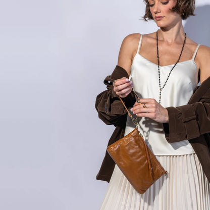 Darcy Crossbody, HOBO (Truffle)