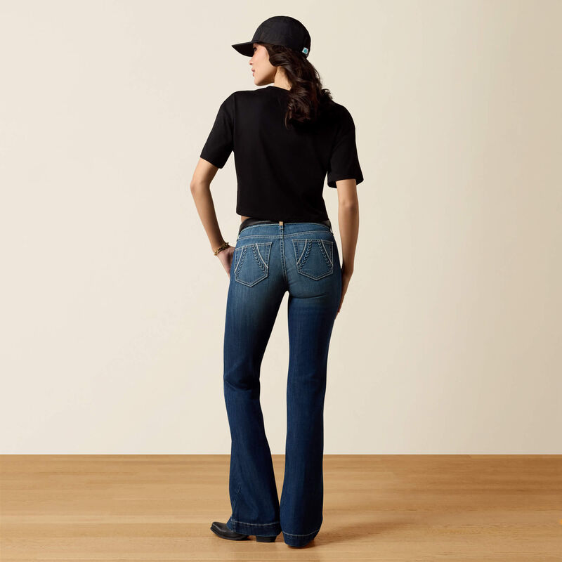 The Davina, ARIAT