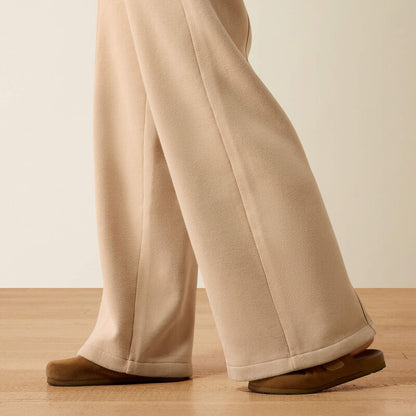 The Riley, ARIAT