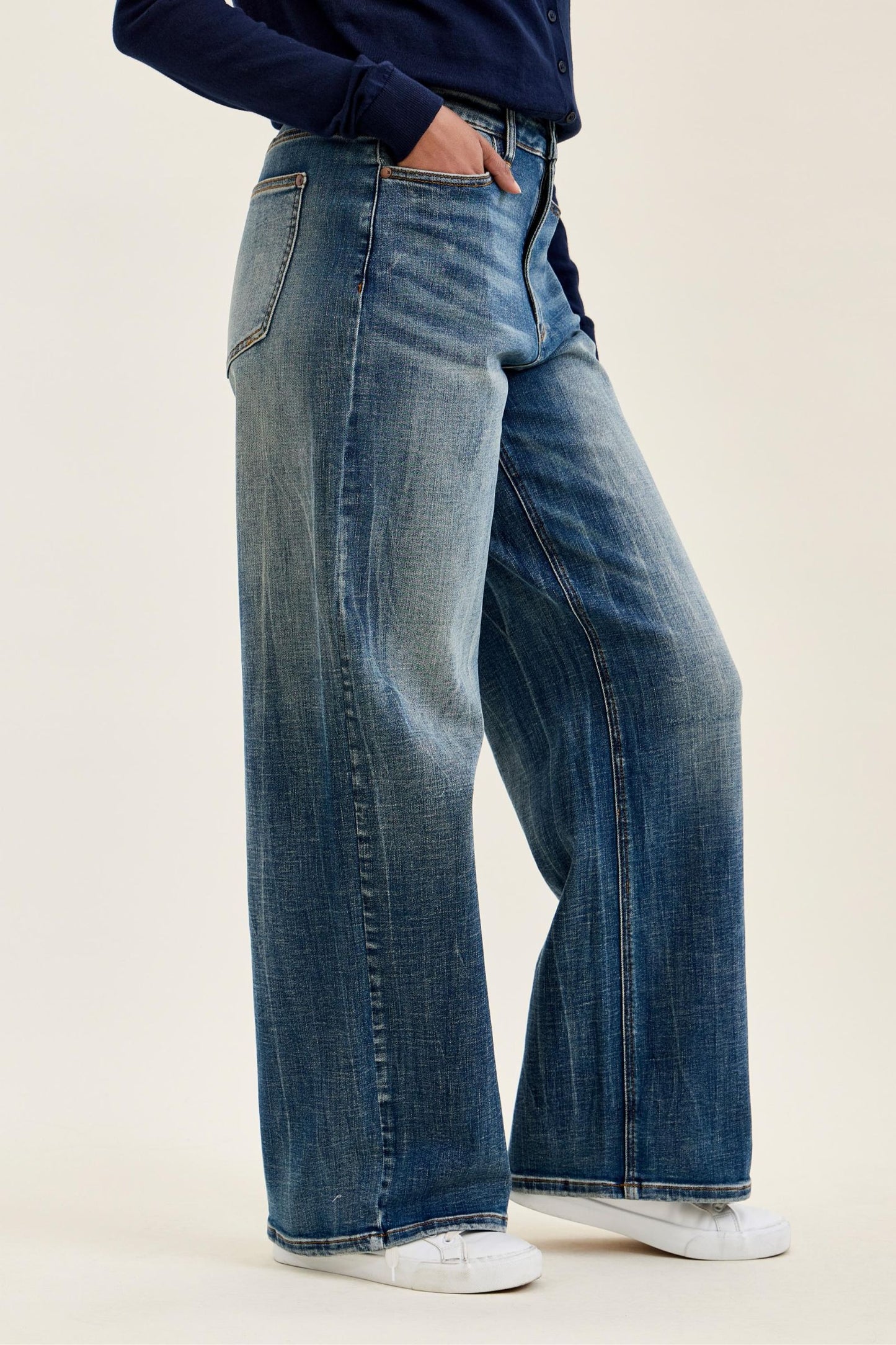 The Wilhelmina, JUDYBLUE