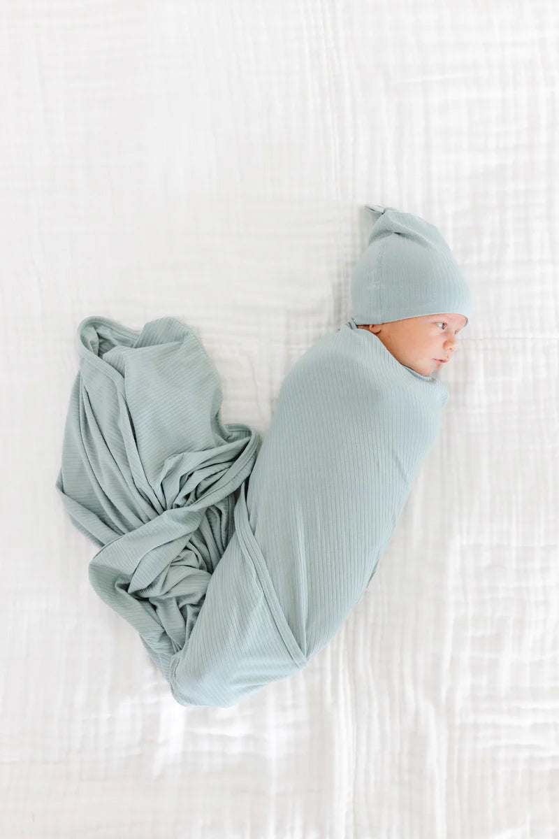 The Bailey Ribbed Swaddle (Lou Lou & Co)