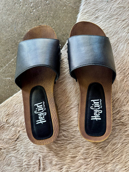 The Calla, CORKY'S (Black)