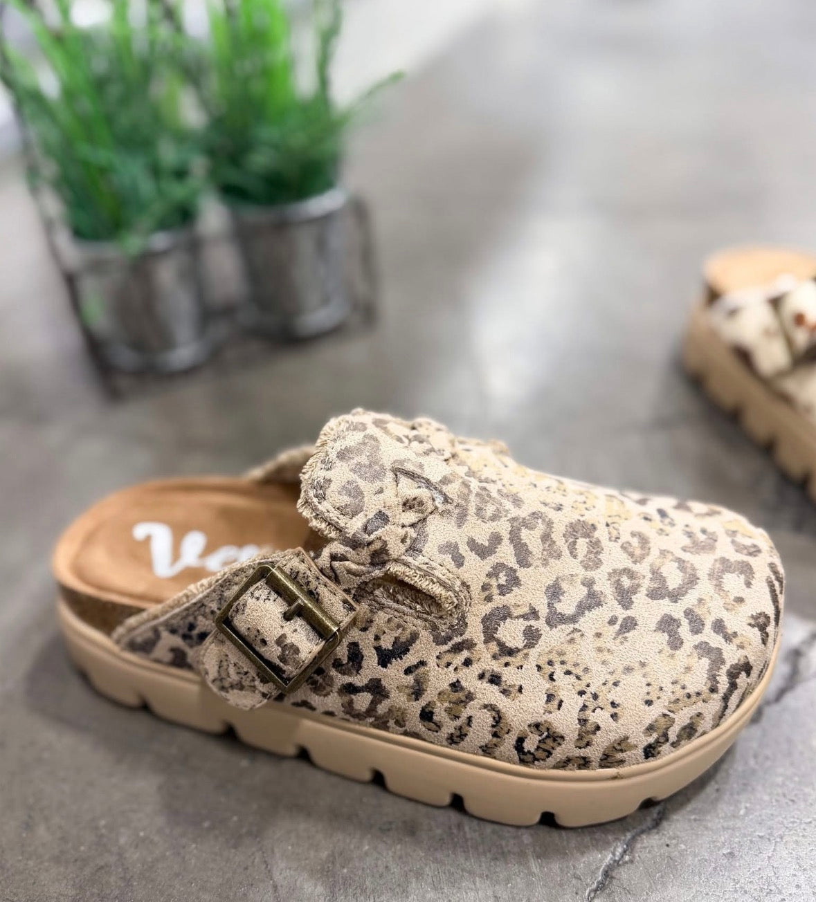 The Cali (taupe leopard), VeryG