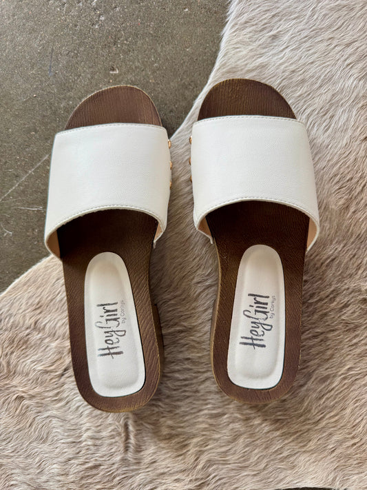 The Calla, CORKY'S (Ivory)