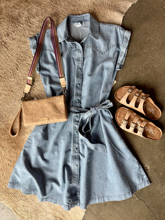 The Hampton, ARIAT