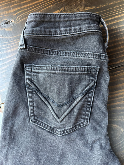 The Winston, ARIAT
