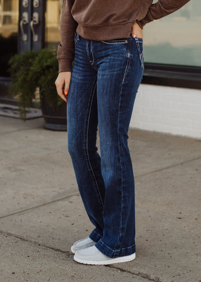 The Teresa, ARIAT