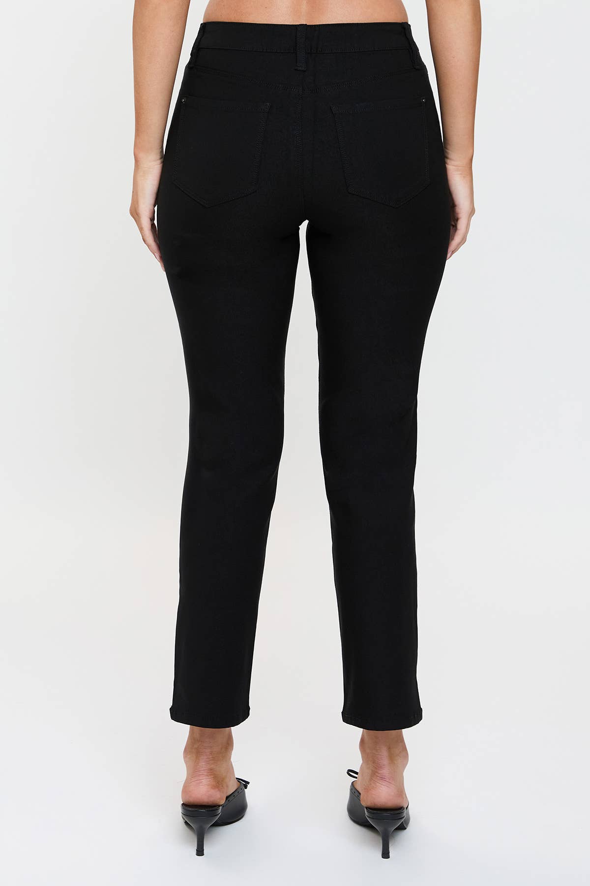 The Sandy (Black)