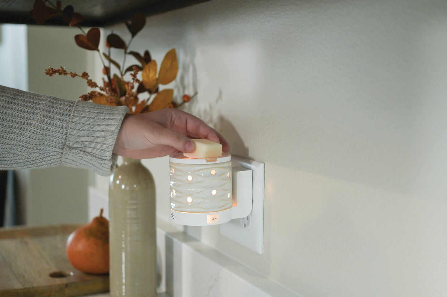 Wall Plug-In Wax Melter